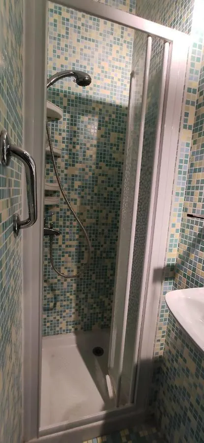 Superbe Appartement 2 Pieces A 2 Pas De La Plage,Dans La Vieille Ville Menton