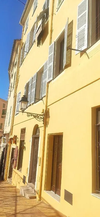Superbe Appartement 2 Pieces A 2 Pas De La Plage,Dans La Vieille Ville Menton